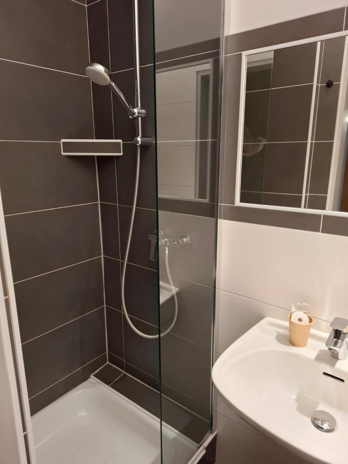 Hotel Am Schwarzen Berg Stade Eksteriør billede